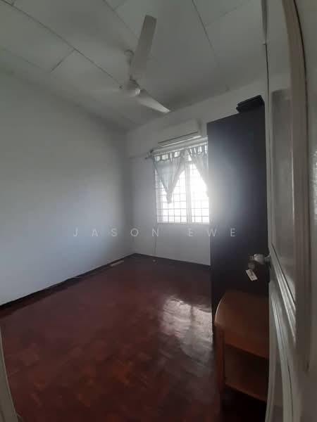 Apartment for Rent at Taman Batu Uban 2 - Jason Ewe - Bedroom - PropertyGuru.com.my