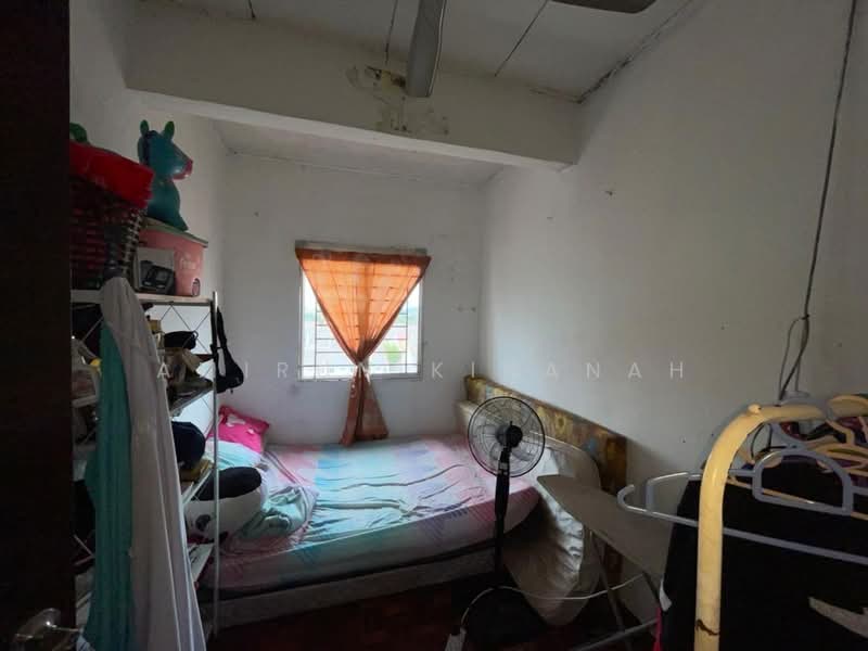 Apartment for Sale at Pangsapuri Mutiara Subang - Amirun Kinanah - Bedroom - PropertyGuru.com.my