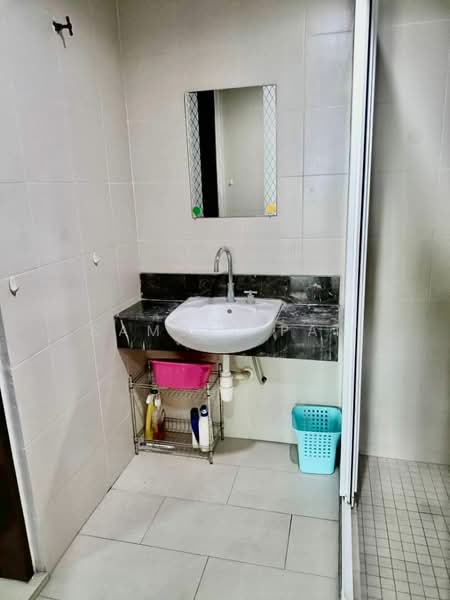Servis Apartment untuk Disewa di Saujana Residency - Samuel Pan - Bathroom - PropertyGuru.com.my