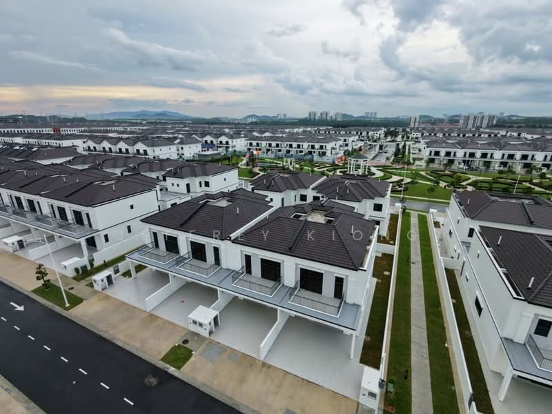 Cluster House for Sale in Iskandar Puteri (Nusajaya) (Johor) - Jeffrey Kiong - Exterior - PropertyGuru.com.my