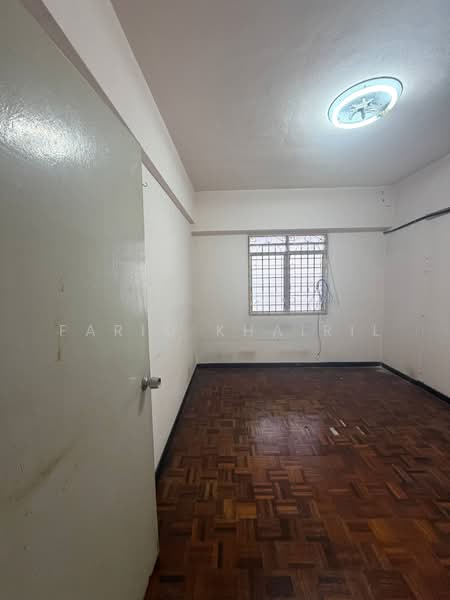 Flat for Sale at Farlim 4 - Fariq Khairil - Interior - PropertyGuru.com.my