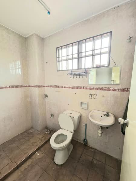 2-storey Terraced House for Rent in TAMAN PUCHONG UTAMA (Puchong) - Wendy Chin - Bathroom - PropertyGuru.com.my