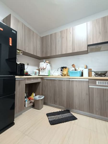 Service Residence for Rent at Country Garden Central Park - Real Chew - Kitchen - PropertyGuru.com.my