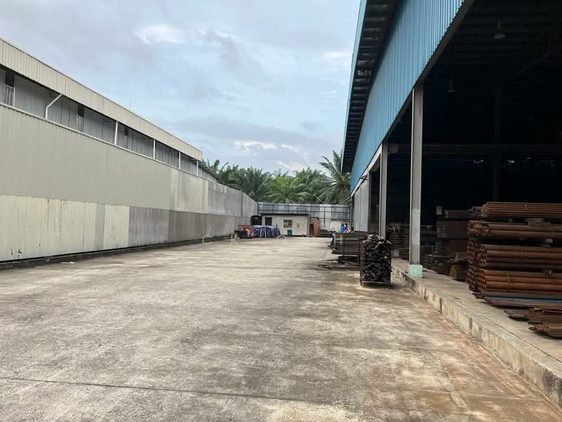 Warehouse for Rent in Nibong Tebal (Penang) - CK Goh - Exterior - PropertyGuru.com.my