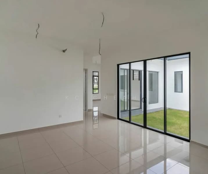 1-storey Terraced House for Rent in Shah Alam (Selangor) - KC Cheah - Living Room - PropertyGuru.com.my