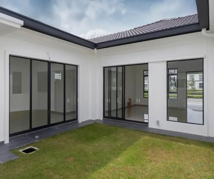 1-storey Terraced House for Rent in Shah Alam (Selangor) - KC Cheah - Living Room - PropertyGuru.com.my