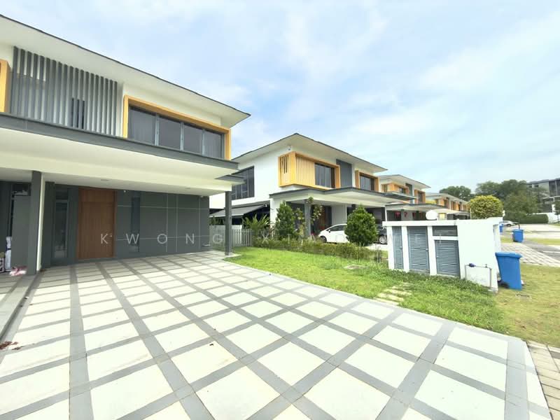 Semi-Detached House for Sale in Setia Alam (Selangor) - Kwong Xiao Wei - Exterior - PropertyGuru.com.my