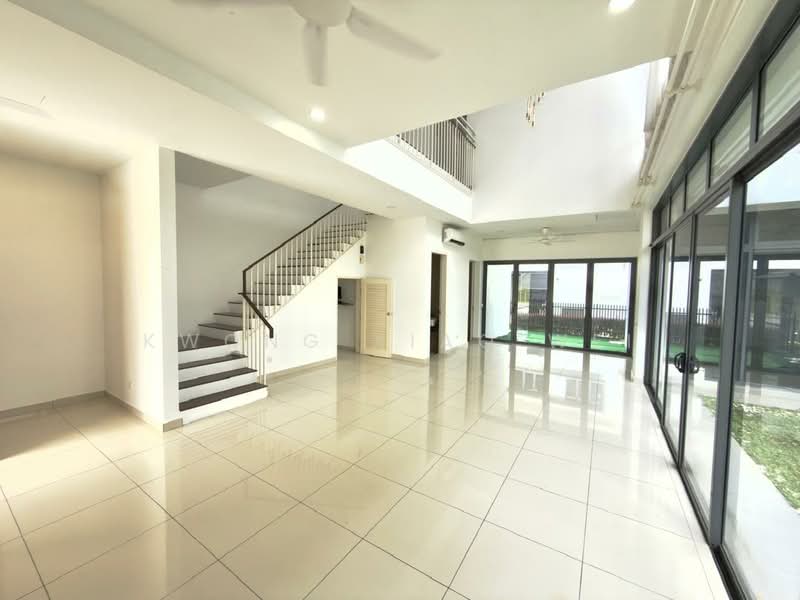 Semi-Detached House for Sale in Setia Alam (Selangor) - Kwong Xiao Wei - Living Room - PropertyGuru.com.my