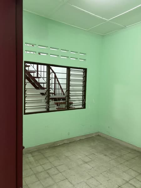 Rumah Teres untuk Dijual di Taman Sri Jelok (Kajang) - Khairul Zainal - PropertyGuru.com.my