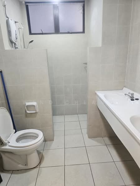 Kondominium untuk Dijual di Casa Tropicana - Wind Cheang - Bathroom - PropertyGuru.com.my