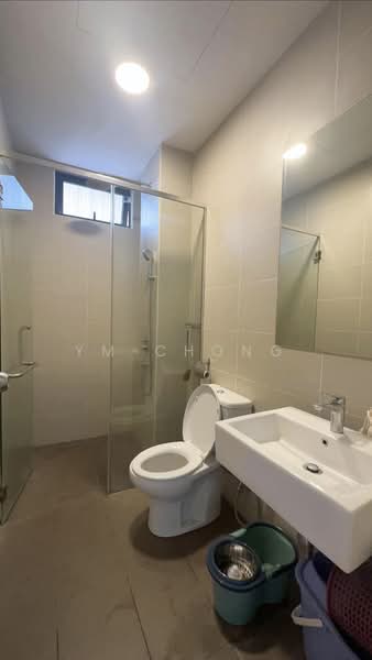 Servis Apartment untuk Dijual di Atlantis Residences (Pangsapuri Atlantis Kota Syahbandar) - YM Chong - Bathroom - PropertyGuru.com.my