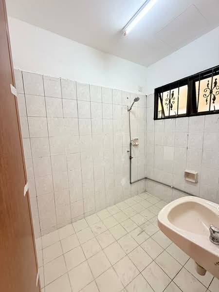 2-storey Terraced House for Sale in Taman Desa Tebrau (Tebrau) - Corine YG - Bathroom - PropertyGuru.com.my