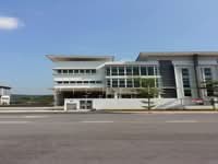 For Sale - Semi-D Factory For Sale 半独立厂房出售 · Strategic Highway Access 高速直通 · Strong Business Potential 商业潜力强
