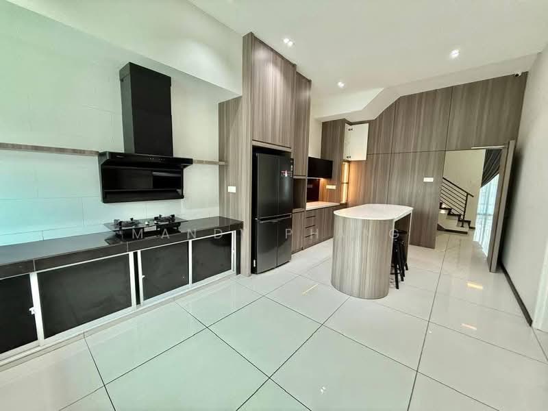 Rumah Berkembar untuk Disewa di Tiger Lane (Ipoh) - Mandy Phang - Kitchen - PropertyGuru.com.my