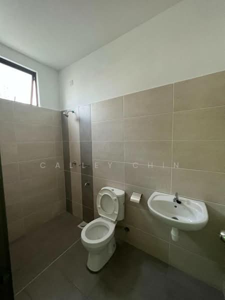 Cluster House for Sale in Taman Mutiara Mas (Skudai) - Calley Chin - Bathroom - PropertyGuru.com.my