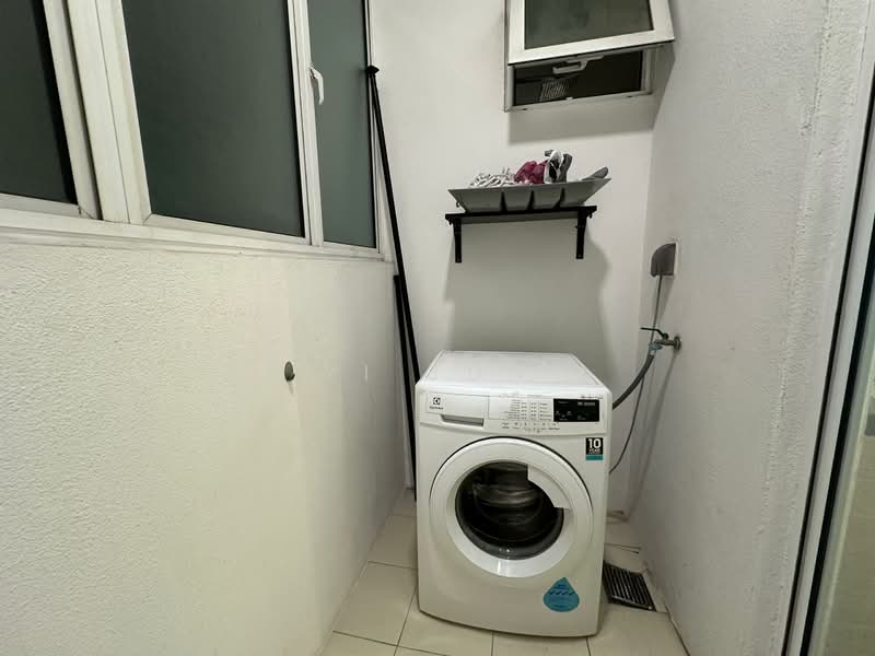 Servis Apartment untuk Disewa di Southbank Residence - Yi Jun - Balcony - PropertyGuru.com.my