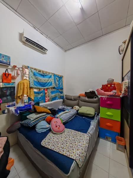 Rumah Teres 1 Tingkat untuk Dijual di Taman Mutiara Rini (Skudai) - Michael Low - Bedroom - PropertyGuru.com.my