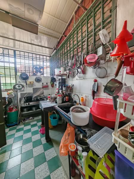 Rumah Teres 1 Tingkat untuk Dijual di Taman Mutiara Rini (Skudai) - Michael Low - Kitchen - PropertyGuru.com.my