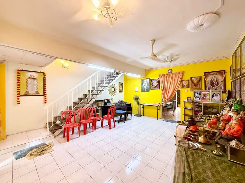 Rumah Teres 2 Tingkat untuk Dijual di Cheras (Selangor) - Norafian SMH - Living Room - PropertyGuru.com.my