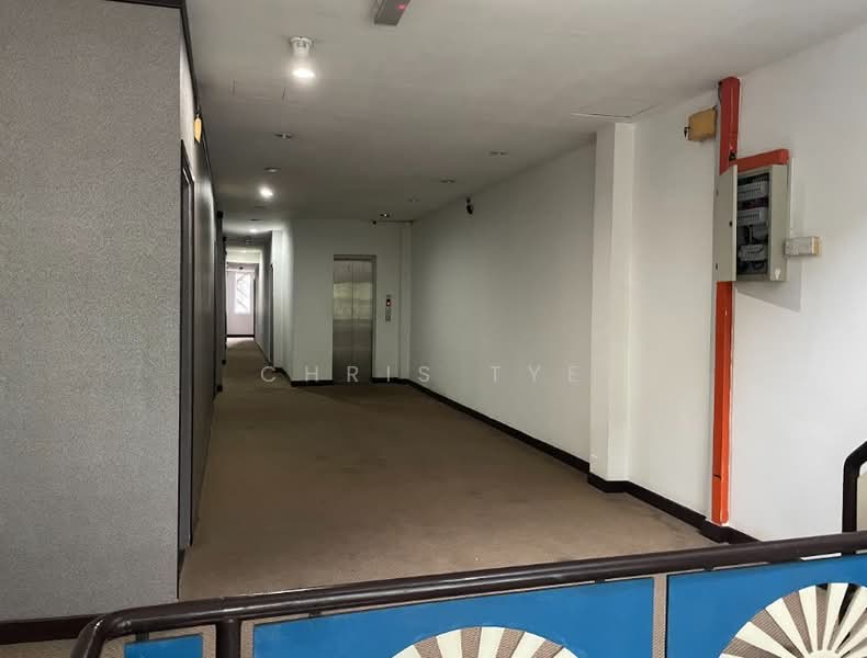 Kedai / Pejabat untuk Dijual di Taman Golden (Kuala Lumpur) - Chris Tye - Corridor - PropertyGuru.com.my
