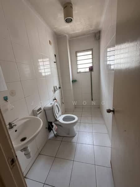 2.5-storey Terraced House for Sale in Puchong (Selangor) - Joey Wong - Bathroom - PropertyGuru.com.my