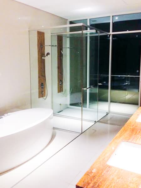 Condominium for Sale at 8 Gurney (The Shore Condominium) - Andrew Chong - Bathroom - PropertyGuru.com.my