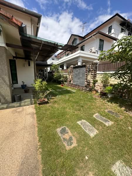 Cluster House for Sale in Austin Heights (Tebrau) - Tommy Tai - Exterior - PropertyGuru.com.my