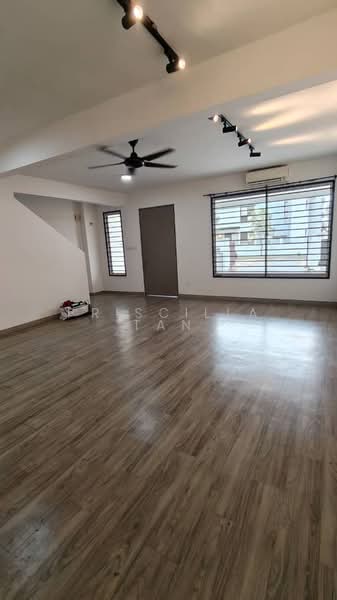 2-storey Terraced House for Sale in Bandar Kinrara Seksyen 1 (Bandar Kinrara) - Priscilla Tan - Living Room - PropertyGuru.com.my