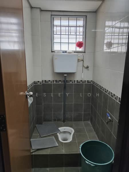 Office for Rent in Bandar Puteri Puchong (Puchong) - WESLEY LOH - Bathroom - PropertyGuru.com.my