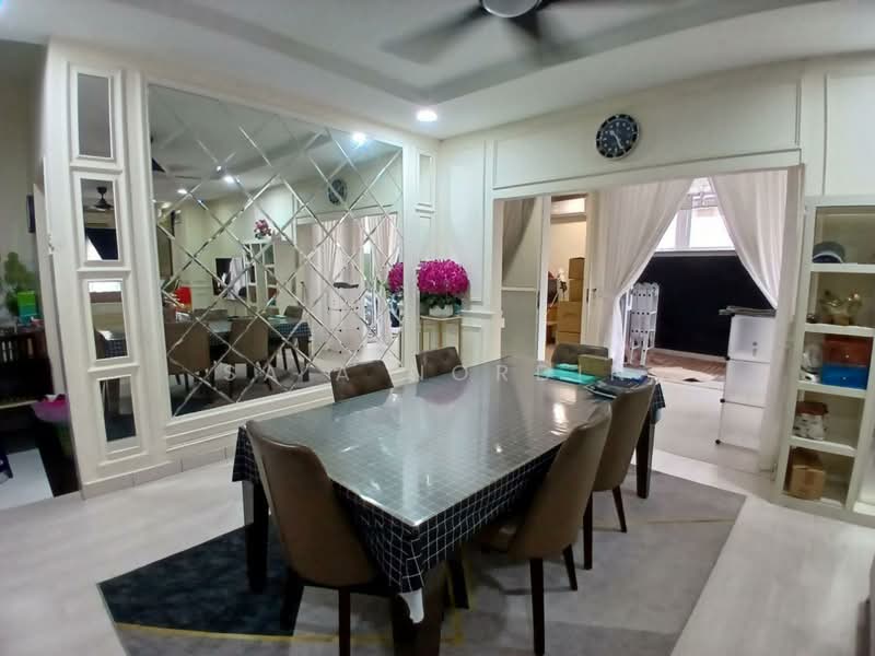 Rumah Teres 2 Tingkat untuk Dijual di Denai Alam (Shah Alam) - Sa'a Nordin - Dining Room - PropertyGuru.com.my