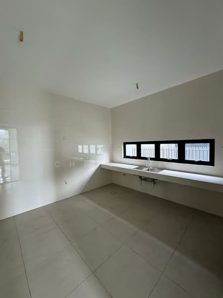 Bungalow for Sale in Telok Panglima Garang (Selangor) - Chris Lee - Kitchen - PropertyGuru.com.my