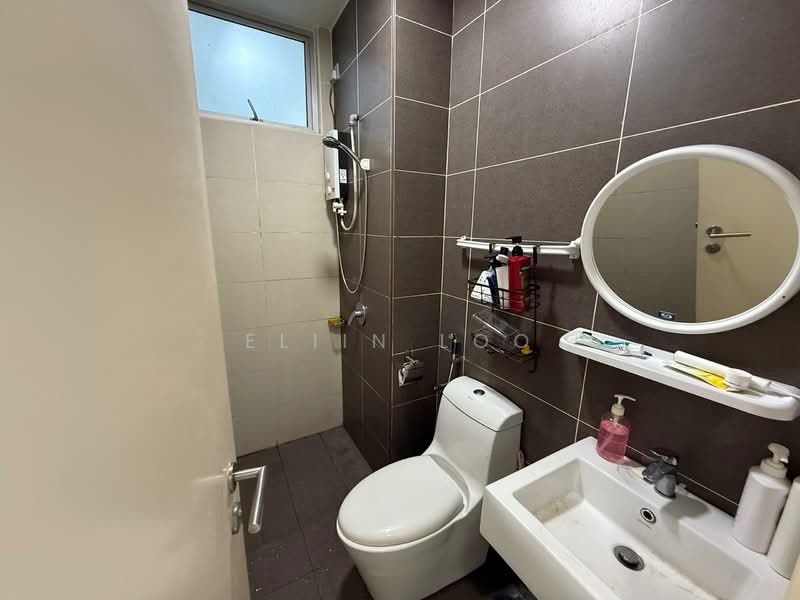 Servis Apartment untuk Disewa di Sky Habitat - Eliin Loo - Bathroom - PropertyGuru.com.my