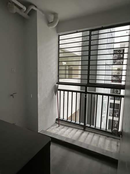 Servis Apartment untuk Dijual di Maxim Citylights @ Sentul KL - Issac Loh - Balcony - PropertyGuru.com.my