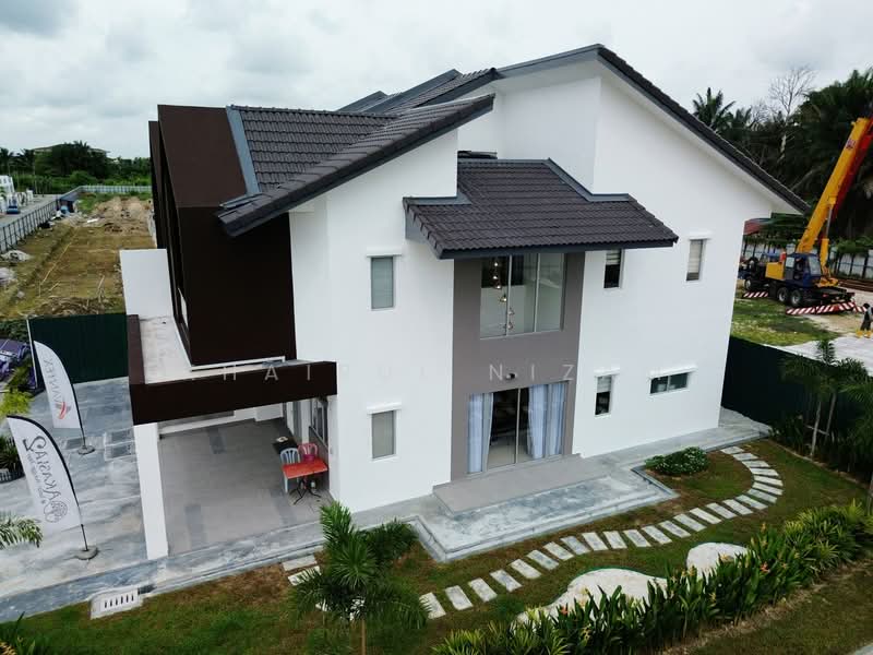 2-storey Terraced House for Sale in Banting (Banting) - Khairul Nizam - Exterior - PropertyGuru.com.my