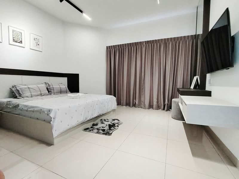 2-storey Terraced House for Sale in Banting (Banting) - Khairul Nizam - Master Bedroom - PropertyGuru.com.my