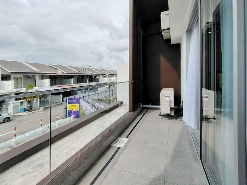 2-storey Terraced House for Sale in Banting (Banting) - Khairul Nizam - Balcony - PropertyGuru.com.my