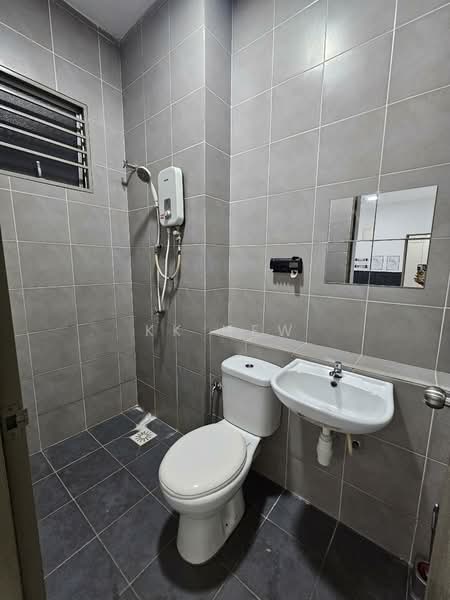 Apartment for Rent at Idaman Abadi - KK HEW - Bathroom - PropertyGuru.com.my