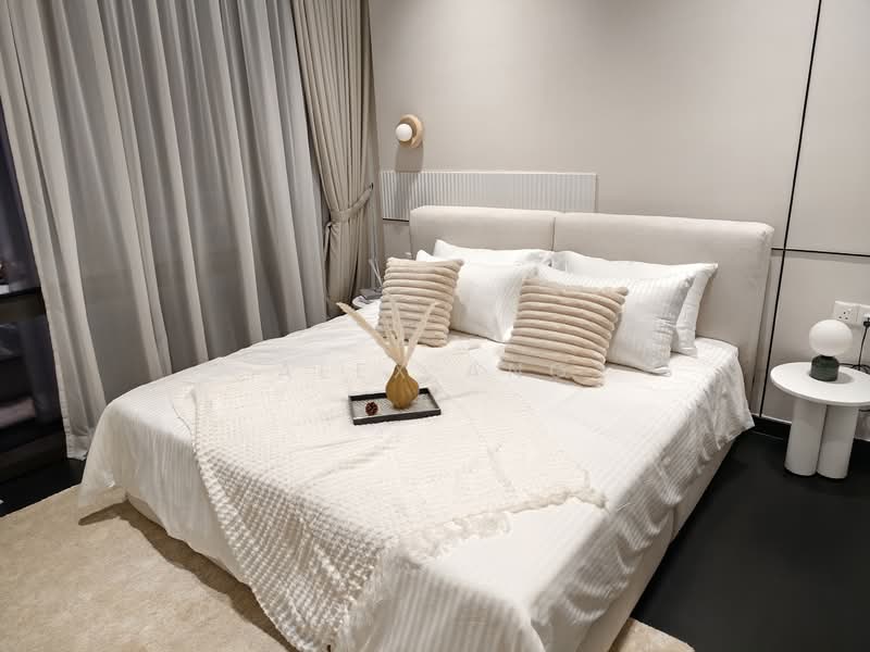 Service Residence for Sale at Pavilion Damansara Heights - Alex Ang - Bedroom - PropertyGuru.com.my