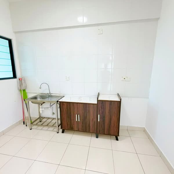 Kondominium untuk Disewa di One Foresta - Denise Teh - Kitchen - PropertyGuru.com.my