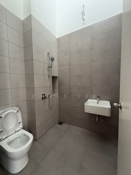Semi-Detached House for Sale in Eco Sanctuary (Telok Panglima Garang) - Chris Lee - Bathroom - PropertyGuru.com.my