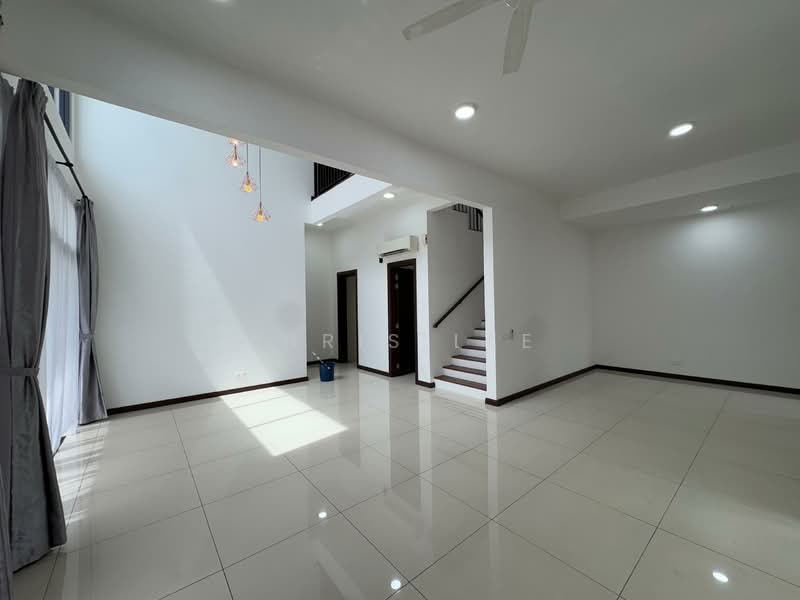Semi-Detached House for Sale in Eco Sanctuary (Telok Panglima Garang) - Chris Lee - Living Room - PropertyGuru.com.my