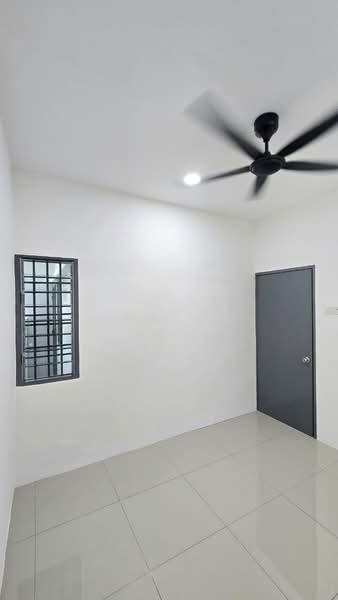 Rumah Teres 1 Tingkat untuk Dijual di Medan Klebang Restu (Chemor) - Kent C - Interior - PropertyGuru.com.my