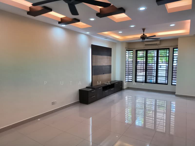 Terraced House for Rent in Alam Impian (Shah Alam) - P Utahma Raj - Living Room - PropertyGuru.com.my