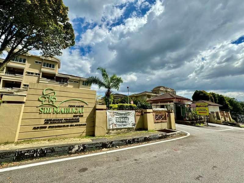 Rumah Bandar untuk Dijual di Shah Alam (Selangor) - Hairi Halim - Exterior - PropertyGuru.com.my