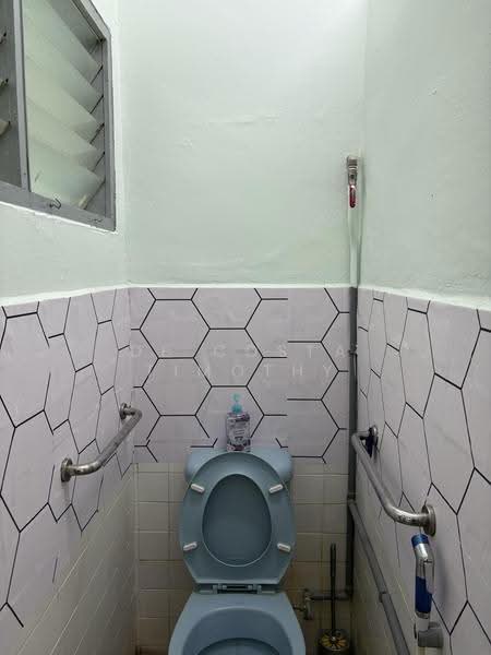 1-storey Terraced House for Sale in Melaka City (Melaka) - De Costa Timothy - Bathroom - PropertyGuru.com.my