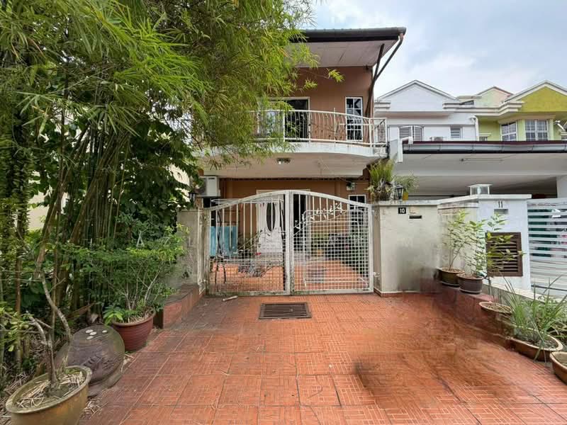 Rumah Teres 2 Tingkat untuk Dijual di Taman Mas 3 (Cheras) - Azli Ibrahim - Exterior - PropertyGuru.com.my
