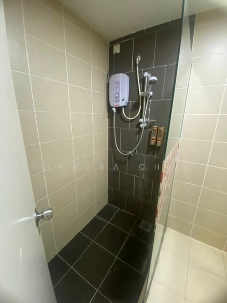 Servis Apartment untuk Disewa di Starz Valley - Theresa Chew - Bathroom - PropertyGuru.com.my