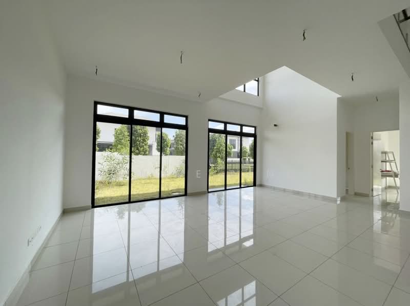 Semi-Detached House for Sale in Setia Alam (Selangor) - Janice Tang - Living Room - PropertyGuru.com.my
