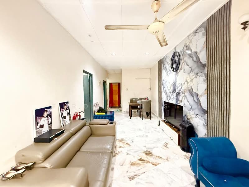 Rumah Teres 1 Tingkat untuk Dijual di Taman Pinggiran Batu Caves (Selayang) - Firdaus Husin - Living Room - PropertyGuru.com.my