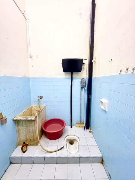 Rumah Teres 1 Tingkat untuk Dijual di Taman Pinggiran Batu Caves (Selayang) - Firdaus Husin - Bathroom - PropertyGuru.com.my